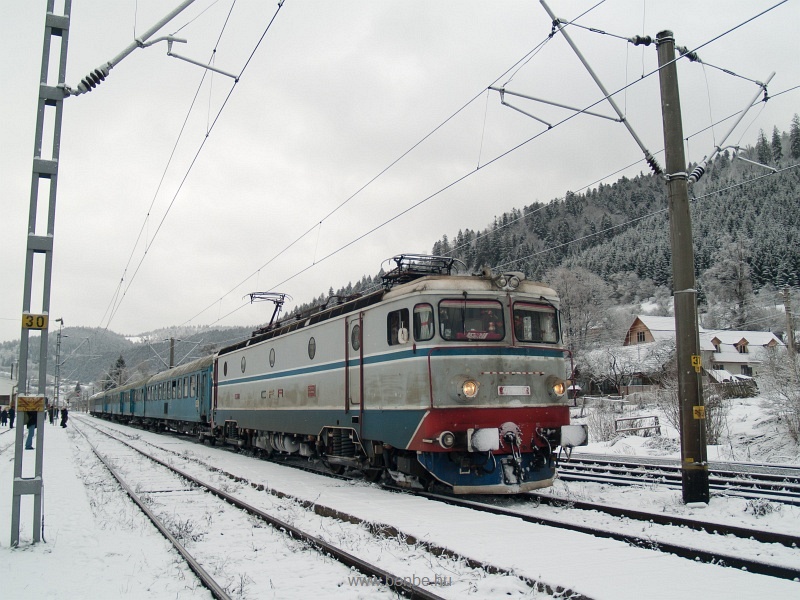 The  CFR 40-0801-7 at Palotailva (Lunca Bradului, Romania) station photo