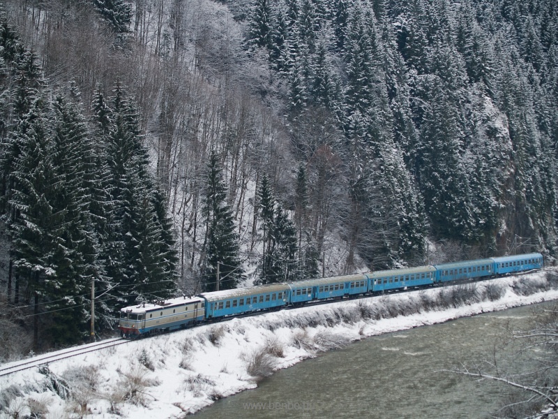 Valsznűleg a CFR 40-0188-3-as ASEA Palotailva (Lunca Bradului, Romnia) s Gődenygra (Stanceni Neagra, Romnia) kztt a Maros-ttrsnl fot