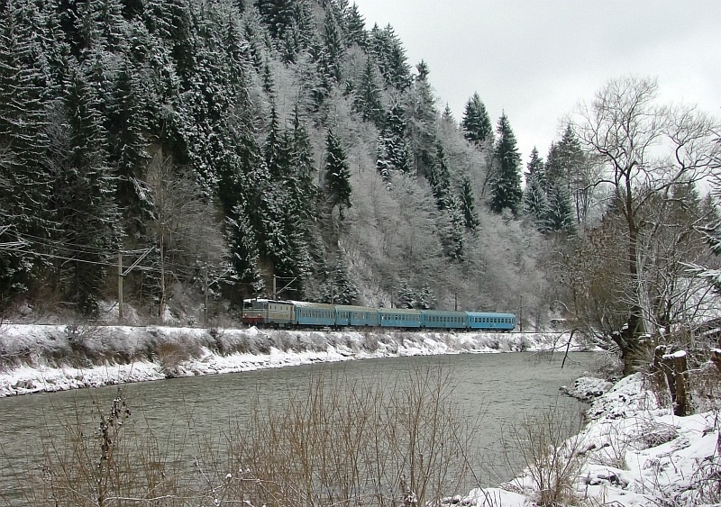 Valsznűleg a CFR 40-0188-3-as ASEA Palotailva (Lunca Bradului, Romnia) s Gődenygra (Stanceni Neagra, Romnia) kztt a Maros-ttrsnl fot