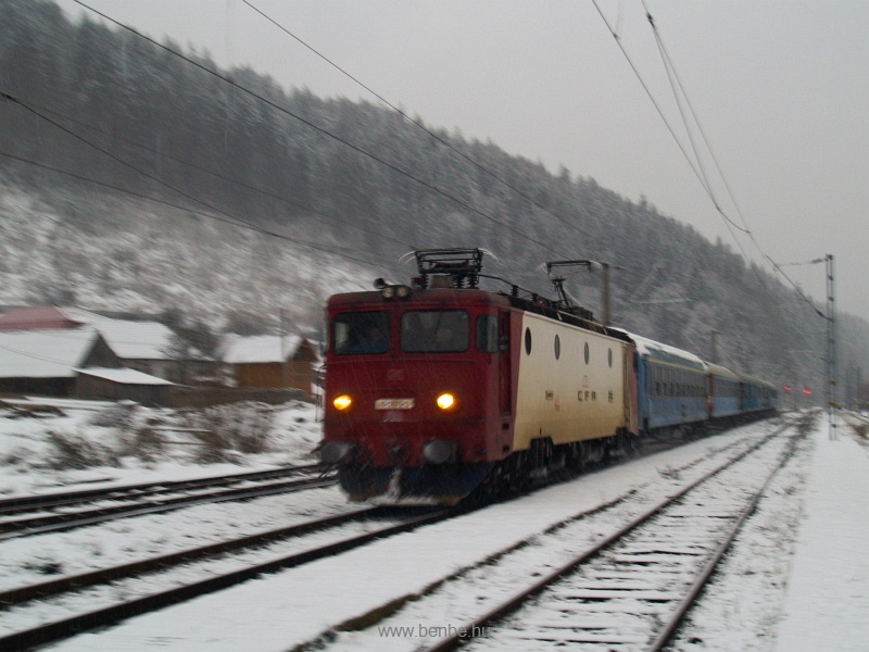 The CFR 40-0879-3 at Lunca Bradului photo