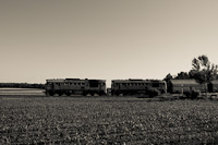 The MV-START 628 151 and the 628 165 seen between Zichyjfalu and Sereglyes-Szőlőhegy