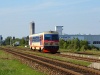 The 5047 022-8 passing through Spratzen station