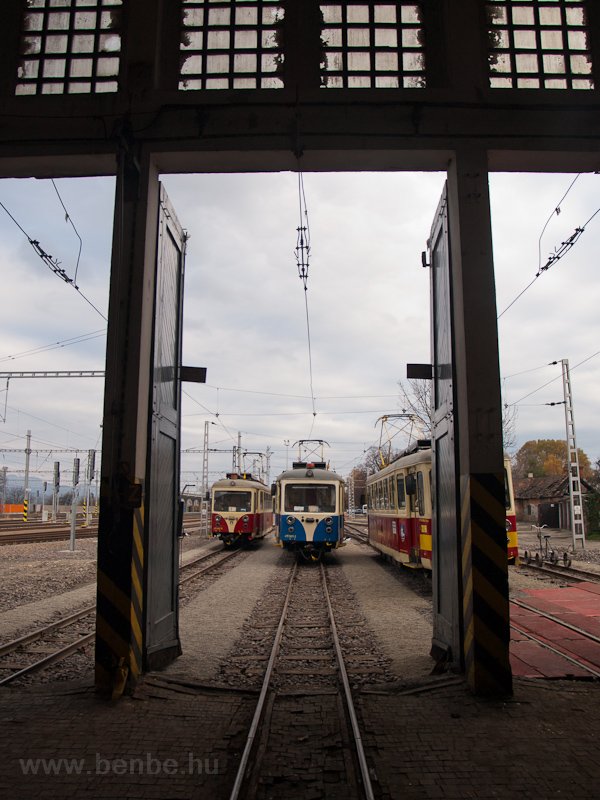 A TREŽ 411 901-2 Hőlak-Trencsnteplic llomson fot