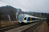 The MÁV-START 415 092 seen between Dömösi átkelés and Zebegény