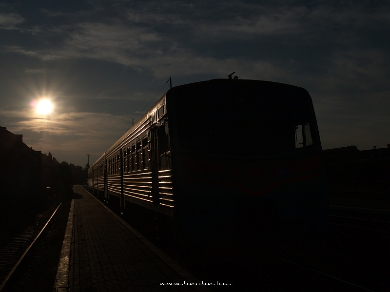 DPL1-002 at Kolomiya station photo