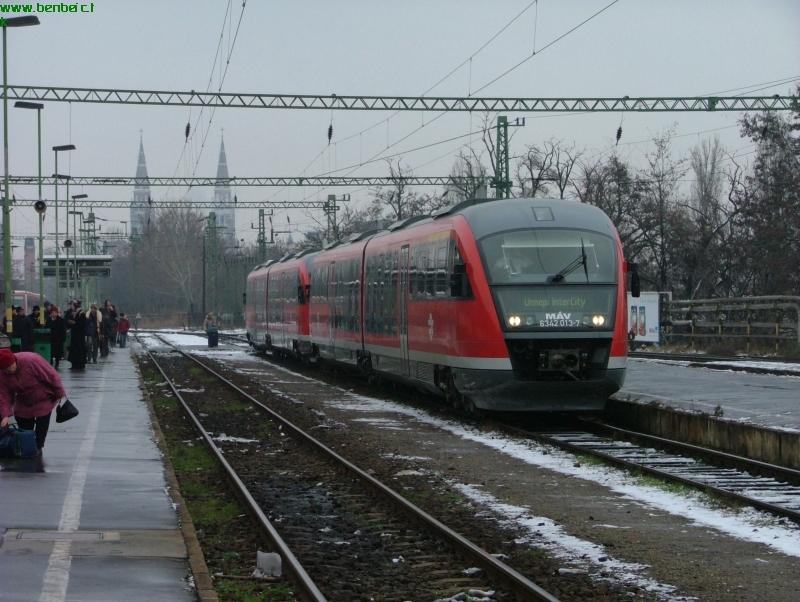 The 6342 013-7 at Szeged station photo
