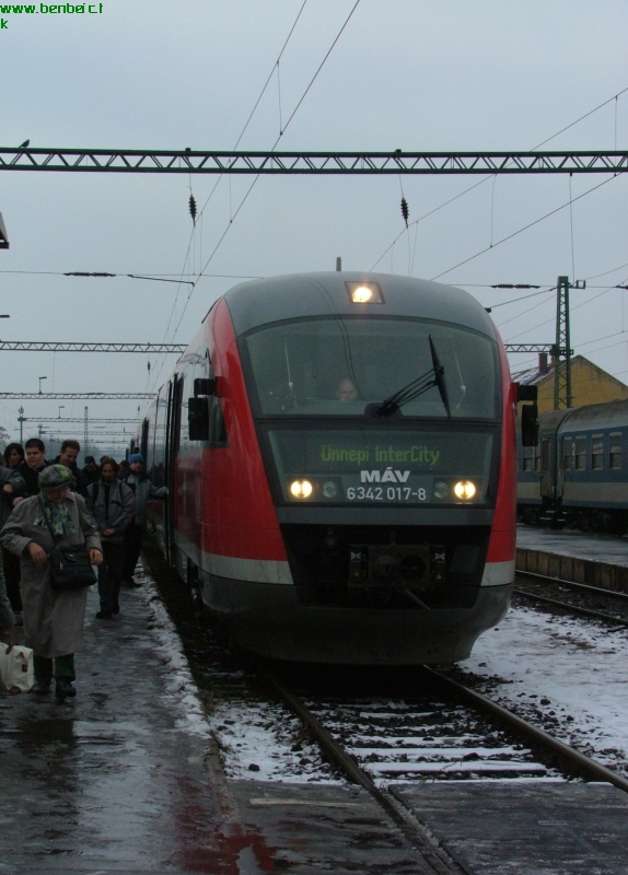 The 6342 017-8 at Szeged station photo