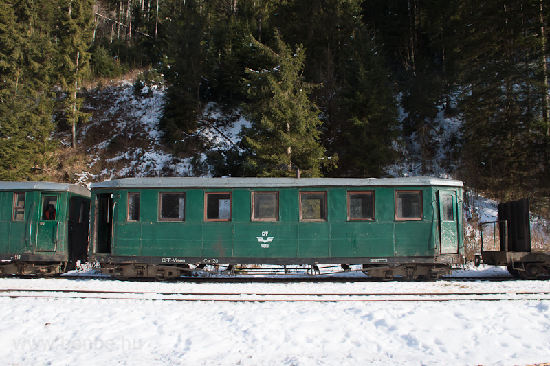 Passenger car of CFF Viseu  photo