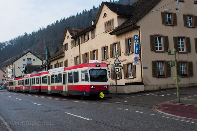 A Waldenburgerbahn Bt 120 Oberdorf s Oberdorf Winkelweg kztt fot