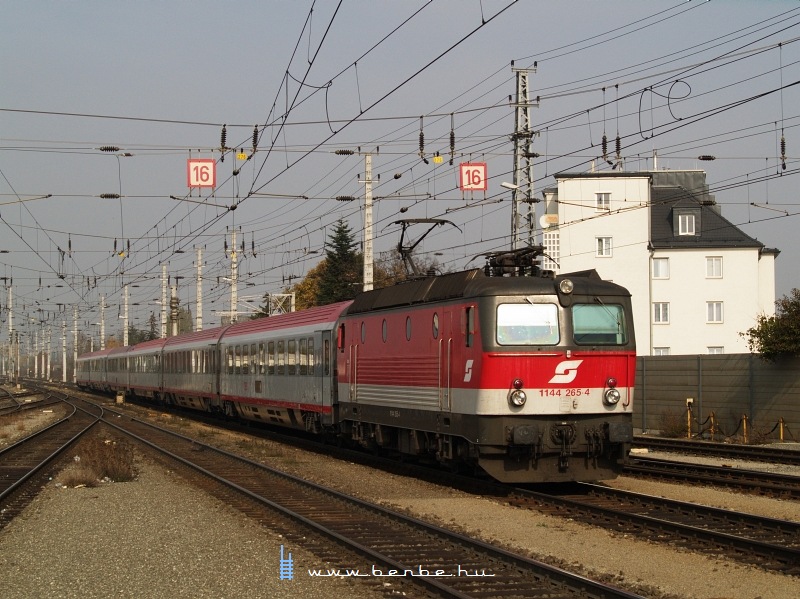 1144 265-4 Bcsjhely (Wiener Neustadt) llomson fot