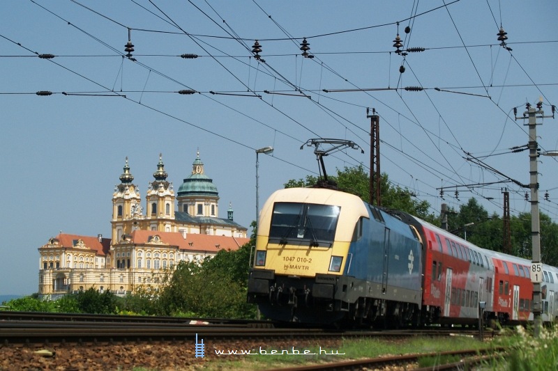 The 1047 010-2 at Melk photo