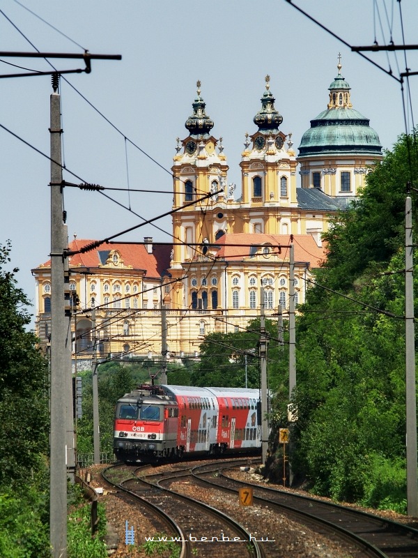 1142 613-7 Melkben fotó