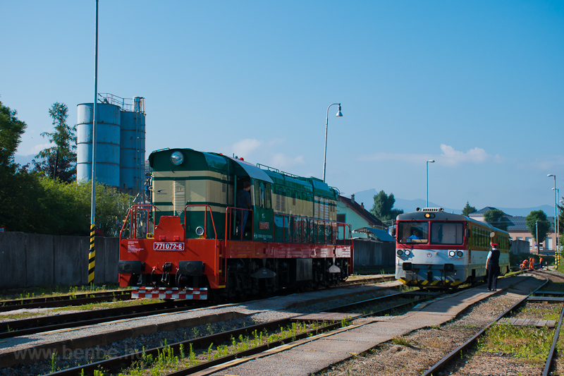 The ZSSKC 771 072-6 and the photo