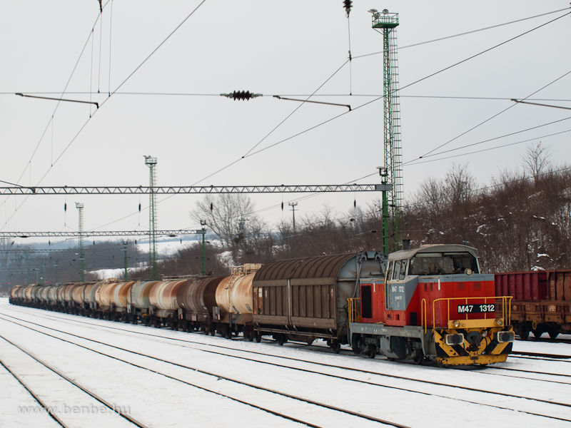 The M47 1312 at Ajka station photo