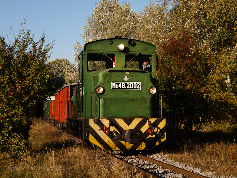 Mk48,2002 Erdészlak és Cser fotó